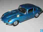 Jaguar E-type 4.2 (met. blue, spoked wheels)