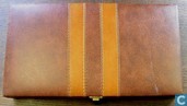 Backgammon in grote koffer
