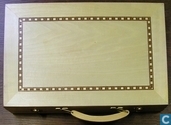 Backgammon in houten koffer