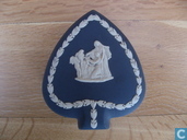 Wedgwood Jasperware donkerblauw doosje "schoppen"