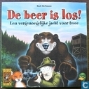 De beer is los