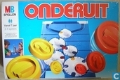 Onderuit