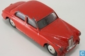 Riley Pathfinder (red)