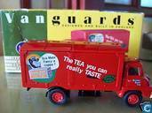 Ford Thames Trader Van - Brooke Bond PG Tips