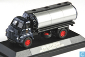 Bedford ‘S’ Type Tanker - Pickfords
