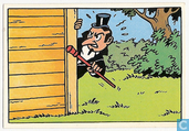 Smarties - Krimson kijkt om een hoekje.