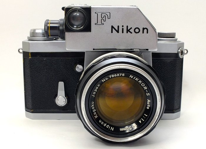 Nikon F + Photomic I° Model Serial 652xxxx Nippon Kogaku W/Nikkor-S