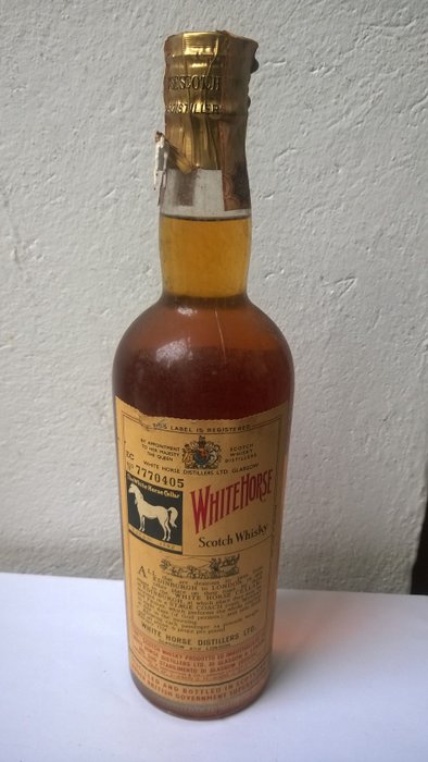 白马苏格兰威士忌 - 1960年代 - 75厘升 - 带