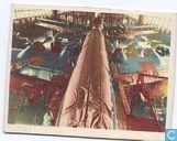 DC-6 vliegtuig in dok