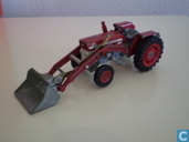 Massey Ferguson 165 Tractor with shovel