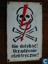 Doodshoofd, elektriciteit, Pools