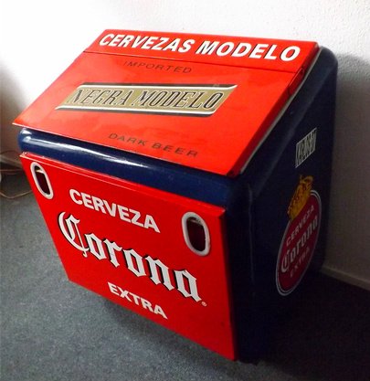 Cerveza Corona Extra beer cooler, uses ice