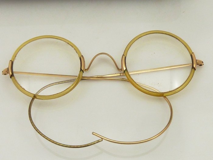 Antieke bril met (deels) gouden montuur - begin 20e eeuw