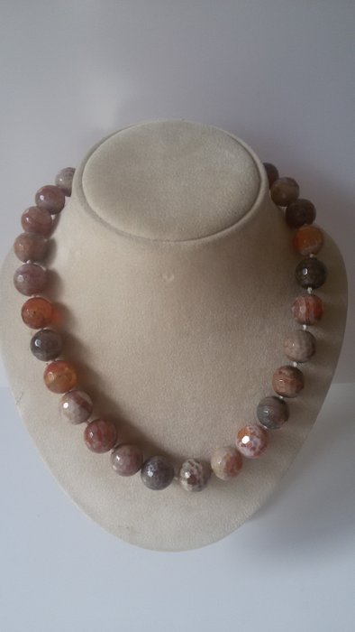 Faceted Agate necklace - Catawiki