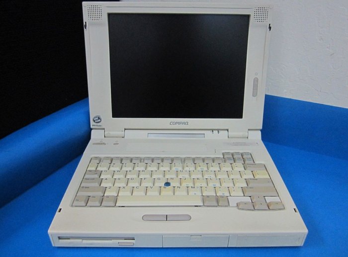 Vintage Compaq LTE 5280 Laptop 