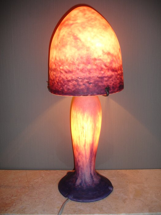 Lumières de la Ville - Mushroom table lamp in Art Nouveau/E. Gallé style 

