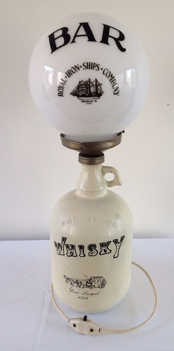 Enamelled whiskey bottle in the shape of a lamp - Liverpool Dover 1748