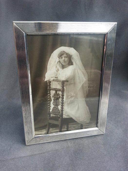 Verbazingwekkend Zilveren fotolijst met mooie antieke foto - Catawiki YZ-35