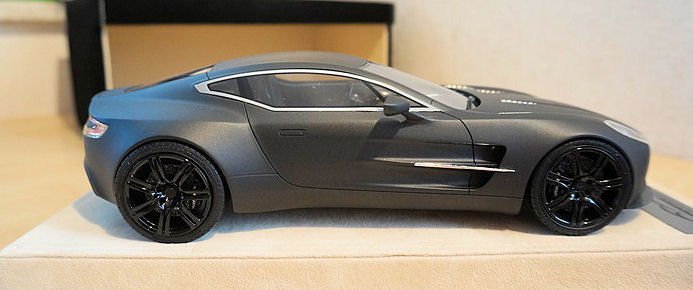 Tecnomodel - 1/18 scale - Aston Martin One-77, matte black.