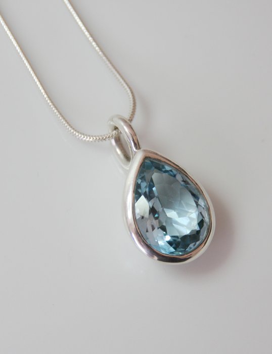 Blue Topaz necklace - 18x13x8mm large gemstone - New condition - Catawiki