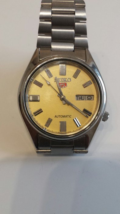seiko vintage 5 automatic day date