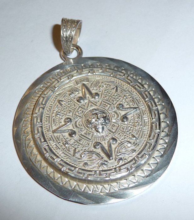 Aztec calendar large pendant in 925 silver, Mexico Catawiki
