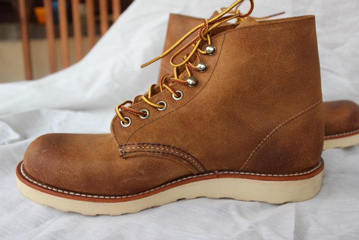 USA made Red Wing Boots - 8181 Hawthorne Muleskinner Roughout Round Toe ...