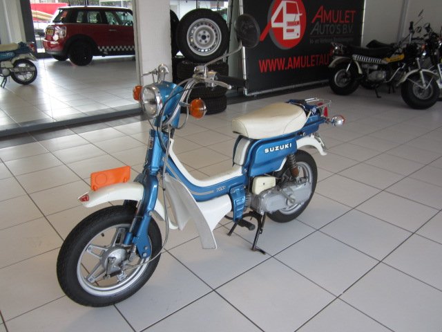 suzuki moped