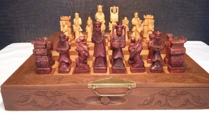 Antike chinesische Schachspiel Holztisch Miniatur Schachbrett Schachfiguren 