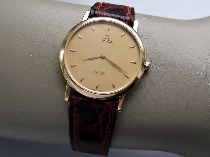 OMEGA -- De Ville -- men's watch 