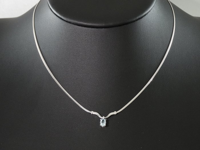 Ernest Jones - White gold necklace with aquamarine and diamond