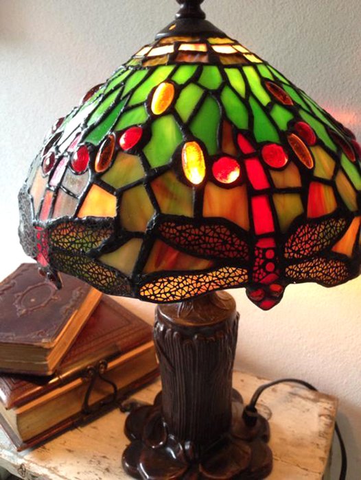 Bellissima lampada da terra Tiffany - paralume fatto a mano


