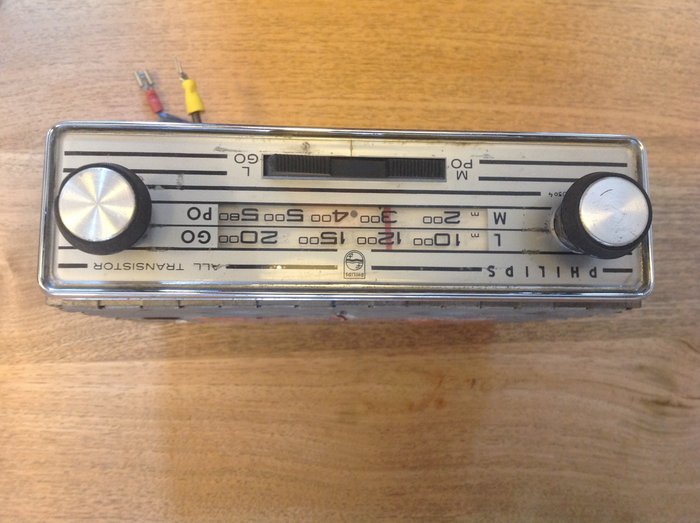 Philips N3X44T GO-PO vintage car radio - 1964