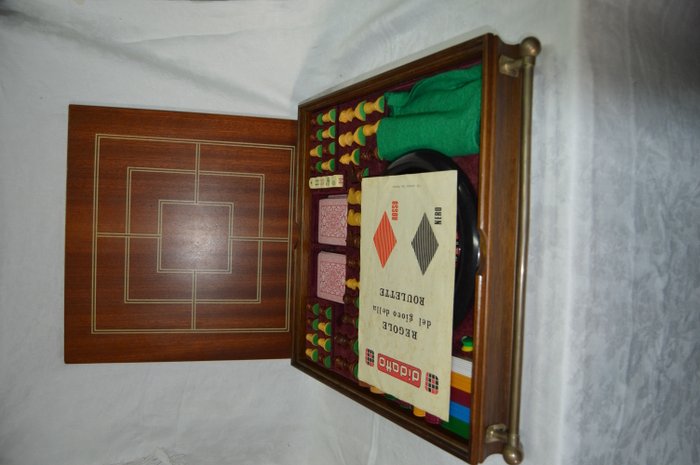 70's Didatto (Italy) Collector's Chess Full Game Table - Extremely Rare Collection - Full Wood - Complete