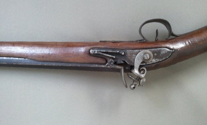 Weapons; Antique French flintlock musket - around 1800