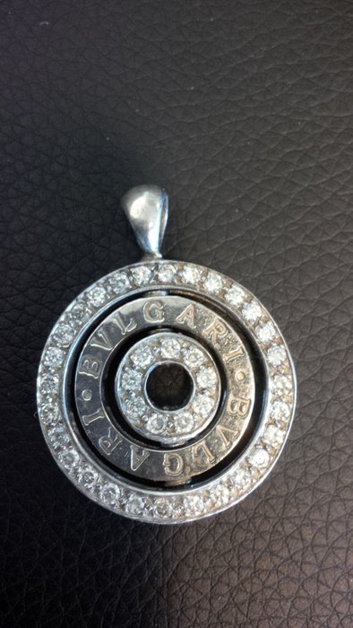 bvlgari silver pendant