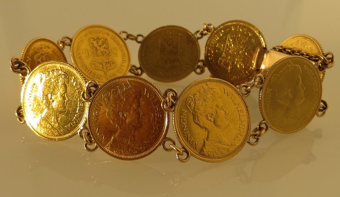 Antique gold bracelet with 9 original gold coins of Wilhelmina, 1912