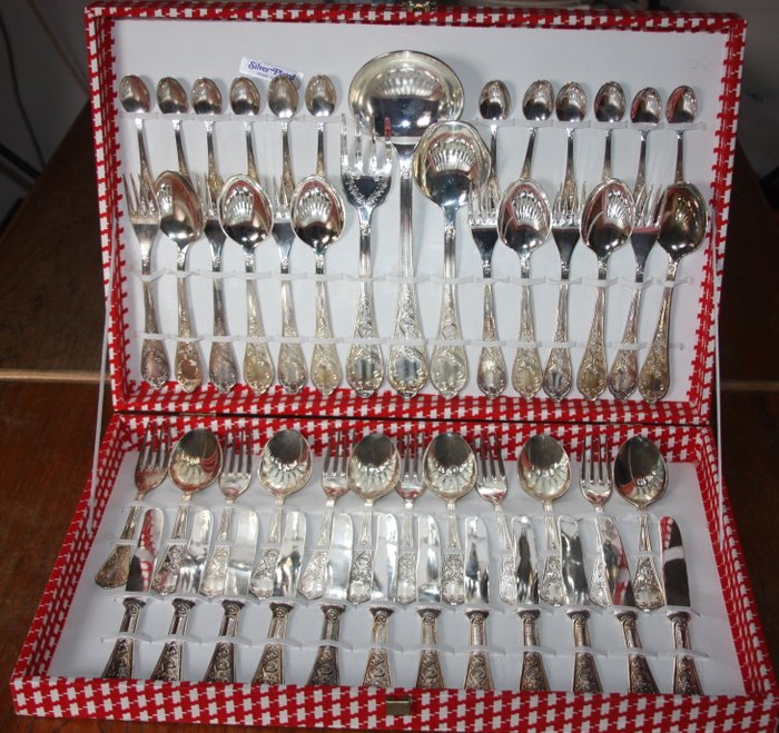 Silver plated, 51 pieces cutlery made in Italy. ca. 1970
