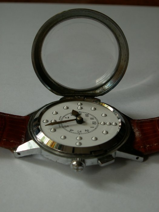 Wrist watch for blind and partially sighted people - Catawiki