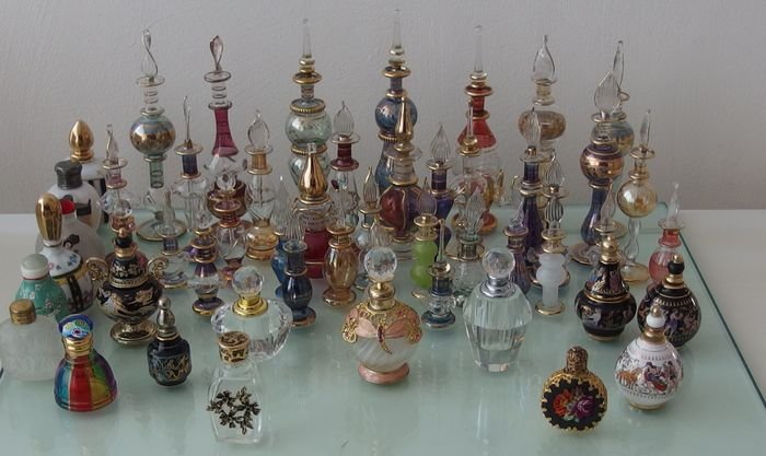 Lot - Collection vintage handblown Egypt perfumebotjes