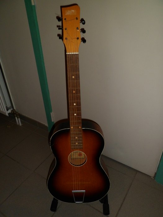  Vintage akoestische Egmond gitaar uit jaren 60