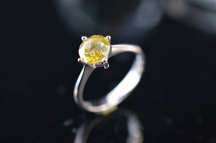 bague diamant jaune a vendre