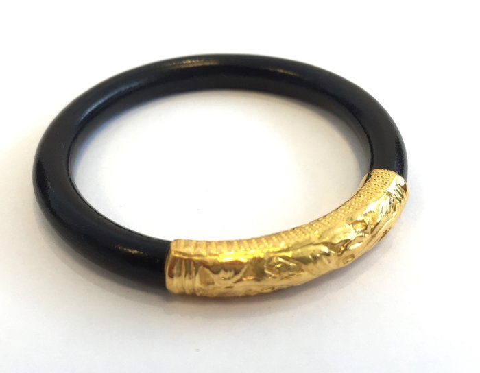 Chinese (childs) bracelet with 24k gold - Catawiki