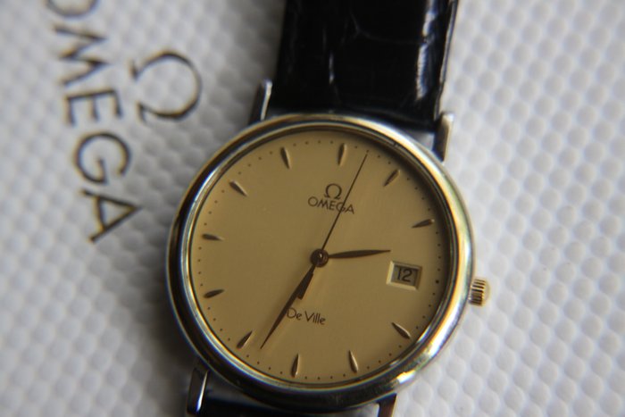 OMEGA DE VILLE -- Wrist watch -- 1993 