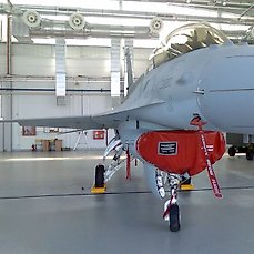 F-16 falcon avion de combat remove before flight 3er set/ronds/AIRCRAFT/yakair 
