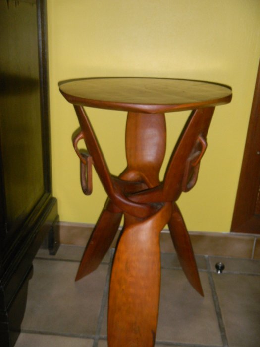 Afrikaanse houten tafel 