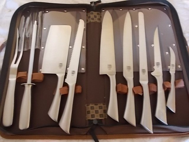 Berkendorf - knife sets in carrier bags - stainless steel