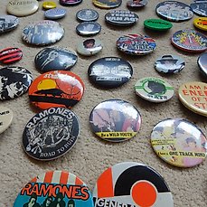 Infa-Rio-Infa Riot-Punk-Pin Badge Button-80's Vintage-Rare 