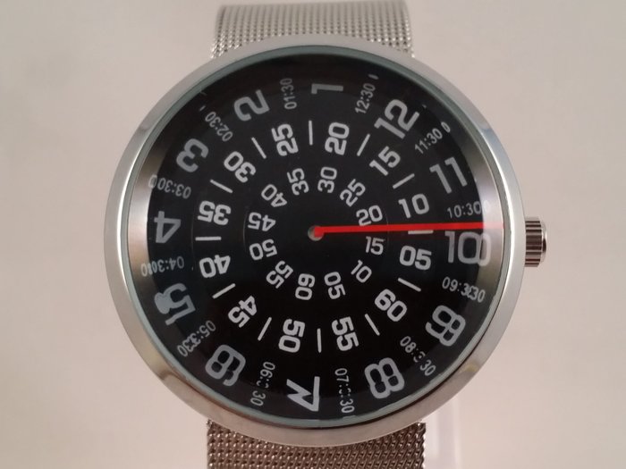 Paidu Turnable Dial Wrist Watch 2015 Catawiki Japan quartz movement guarantees precise and punctual time. paidu turnable dial wrist watch