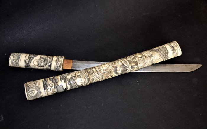 Samurai knife, Tanto in bone - Japan - early 20th century